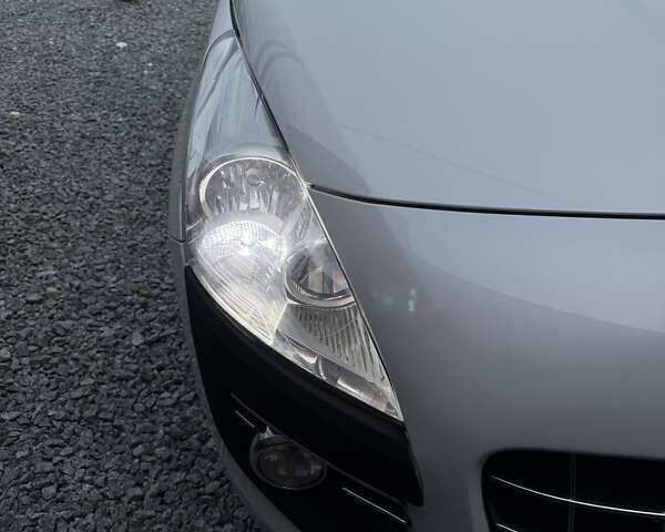 Пежо 3008 2011 в Стрые на Automoto.ua Белый Пежо 3008, объемом двигателя 1.56 л и пробегом 197 тыс. км за 7200 $, фото 11 на Automoto.ua