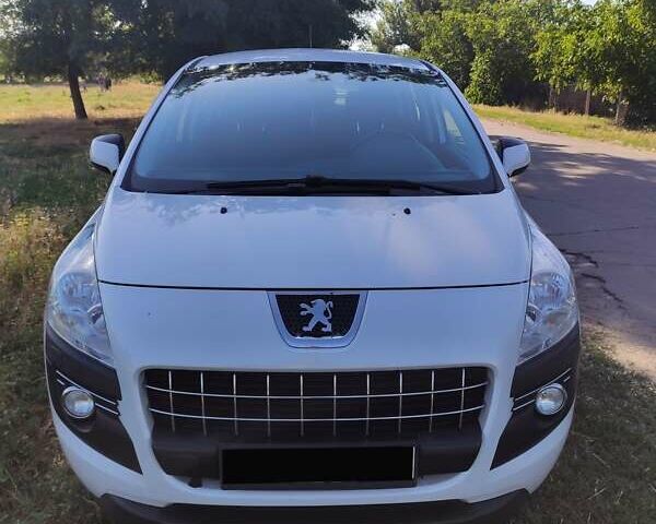 Белый Пежо 3008, объемом двигателя 1.6 л и пробегом 192 тыс. км за 7900 $, фото 1 на Automoto.ua