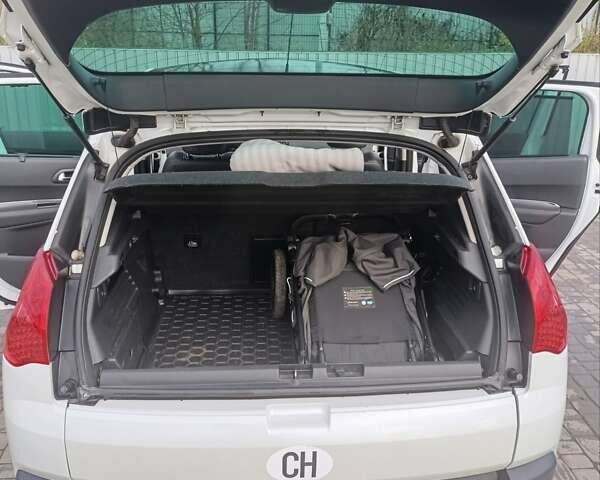 Белый Пежо 3008, объемом двигателя 1.6 л и пробегом 191 тыс. км за 8200 $, фото 9 на Automoto.ua