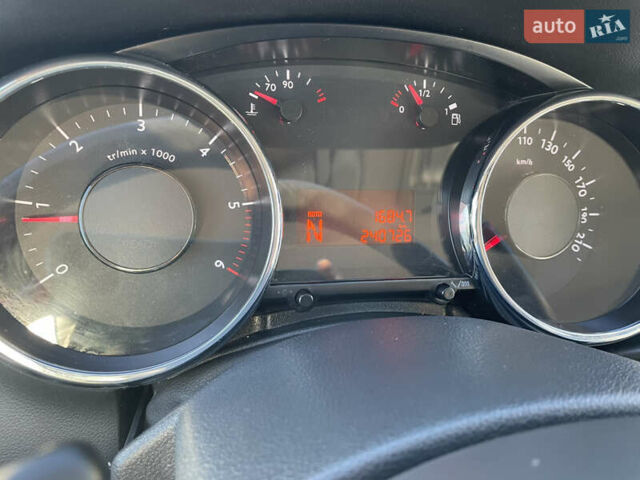 Белый Пежо 3008, объемом двигателя 1.6 л и пробегом 240 тыс. км за 8300 $, фото 16 на Automoto.ua