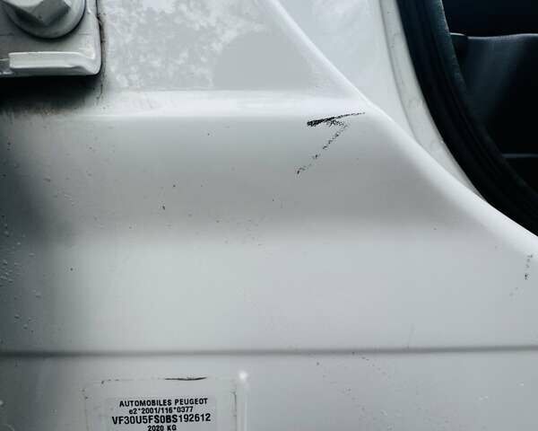 Белый Пежо 3008, объемом двигателя 1.6 л и пробегом 170 тыс. км за 6500 $, фото 13 на Automoto.ua