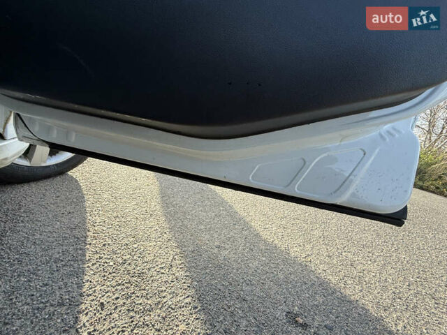 Белый Пежо 3008, объемом двигателя 1.6 л и пробегом 193 тыс. км за 6700 $, фото 25 на Automoto.ua