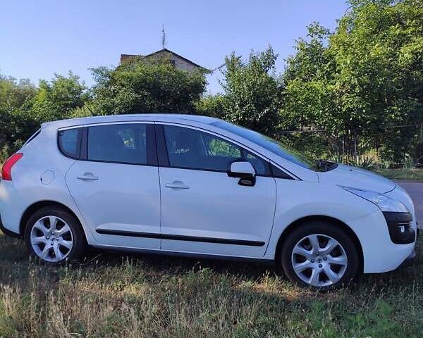 Белый Пежо 3008, объемом двигателя 1.6 л и пробегом 192 тыс. км за 7900 $, фото 3 на Automoto.ua