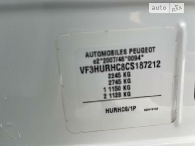 Білий Пежо 3008, об'ємом двигуна 2 л та пробігом 188 тис. км за 12500 $, фото 15 на Automoto.ua