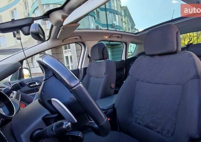 Белый Пежо 3008, объемом двигателя 1.56 л и пробегом 238 тыс. км за 8600 $, фото 4 на Automoto.ua