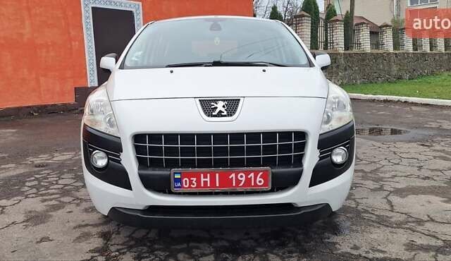 Белый Пежо 3008, объемом двигателя 1.6 л и пробегом 226 тыс. км за 8999 $, фото 1 на Automoto.ua
