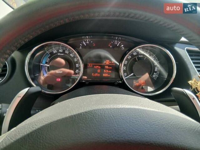 Белый Пежо 3008, объемом двигателя 2 л и пробегом 281 тыс. км за 10200 $, фото 10 на Automoto.ua