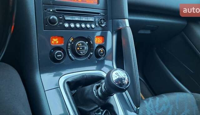 Белый Пежо 3008, объемом двигателя 1.6 л и пробегом 226 тыс. км за 8999 $, фото 126 на Automoto.ua