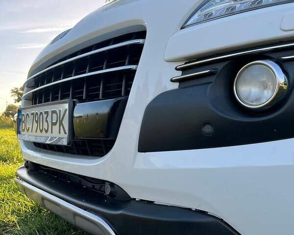Белый Пежо 3008, объемом двигателя 2 л и пробегом 250 тыс. км за 9000 $, фото 7 на Automoto.ua