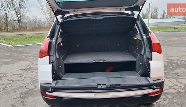 Белый Пежо 3008, объемом двигателя 1.6 л и пробегом 226 тыс. км за 8999 $, фото 20 на Automoto.ua