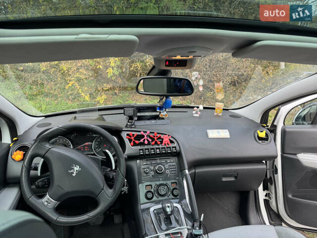 Білий Пежо 3008, об'ємом двигуна 2 л та пробігом 225 тис. км за 10200 $, фото 15 на Automoto.ua