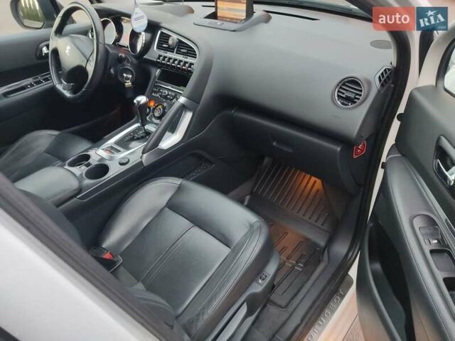 Белый Пежо 3008, объемом двигателя 2 л и пробегом 224 тыс. км за 10300 $, фото 30 на Automoto.ua