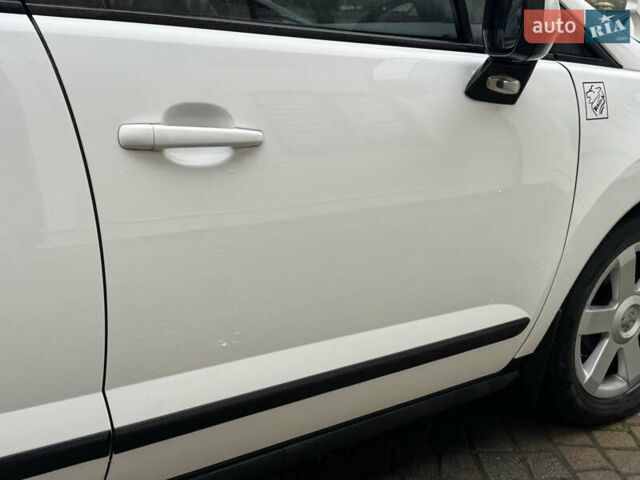Білий Пежо 3008, об'ємом двигуна 1.6 л та пробігом 205 тис. км за 6750 $, фото 44 на Automoto.ua