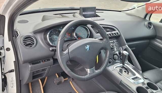 Білий Пежо 3008, об'ємом двигуна 2 л та пробігом 193 тис. км за 11900 $, фото 60 на Automoto.ua