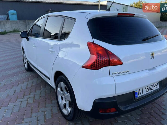 Белый Пежо 3008, объемом двигателя 1.6 л и пробегом 245 тыс. км за 8700 $, фото 4 на Automoto.ua