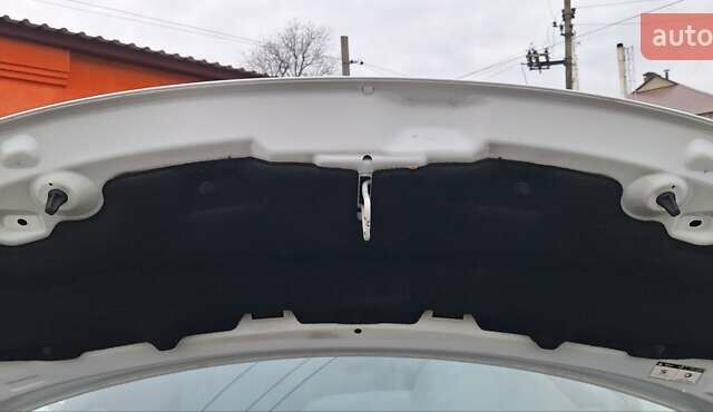 Белый Пежо 3008, объемом двигателя 1.6 л и пробегом 226 тыс. км за 8999 $, фото 29 на Automoto.ua