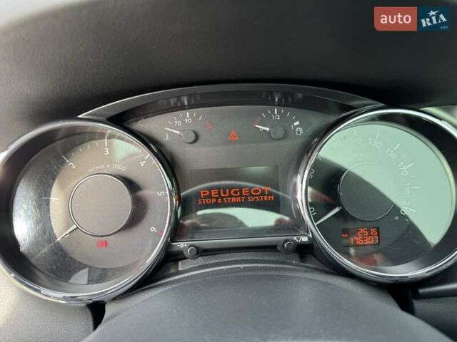 Білий Пежо 3008, об'ємом двигуна 1.56 л та пробігом 177 тис. км за 9800 $, фото 3 на Automoto.ua