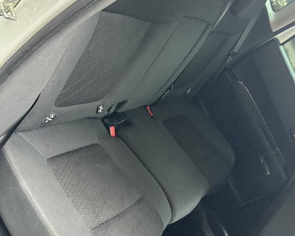 Білий Пежо 3008, об'ємом двигуна 1.6 л та пробігом 205 тис. км за 6750 $, фото 23 на Automoto.ua