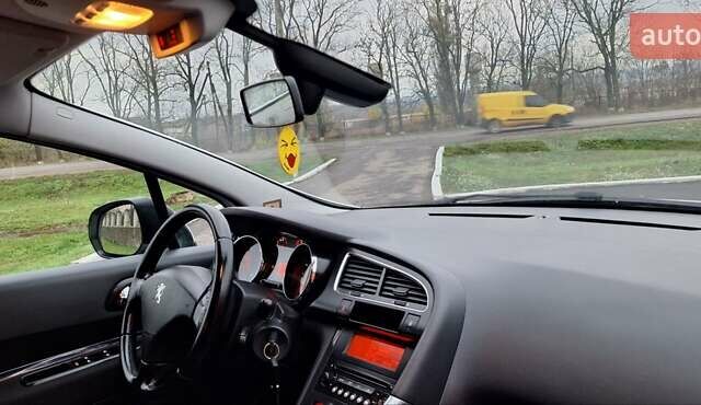 Белый Пежо 3008, объемом двигателя 1.6 л и пробегом 226 тыс. км за 8999 $, фото 62 на Automoto.ua