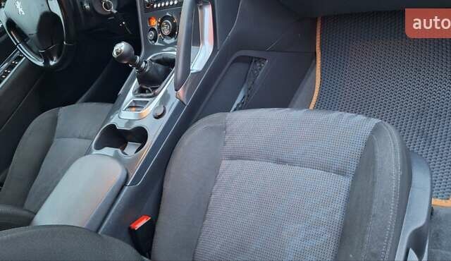 Белый Пежо 3008, объемом двигателя 1.6 л и пробегом 226 тыс. км за 8999 $, фото 97 на Automoto.ua