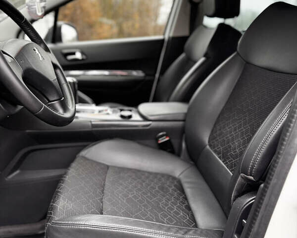 Белый Пежо 3008, объемом двигателя 1.6 л и пробегом 296 тыс. км за 7600 $, фото 36 на Automoto.ua