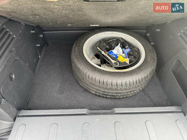 Білий Пежо 3008, об'ємом двигуна 1.6 л та пробігом 158 тис. км за 8350 $, фото 20 на Automoto.ua