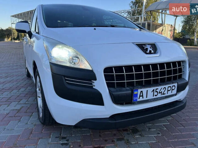 Белый Пежо 3008, объемом двигателя 1.6 л и пробегом 245 тыс. км за 8700 $, фото 2 на Automoto.ua