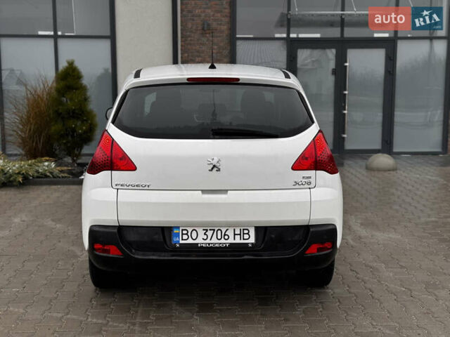 Белый Пежо 3008, объемом двигателя 1.6 л и пробегом 296 тыс. км за 7600 $, фото 14 на Automoto.ua