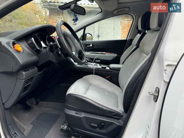 Білий Пежо 3008, об'ємом двигуна 2 л та пробігом 225 тис. км за 10200 $, фото 21 на Automoto.ua