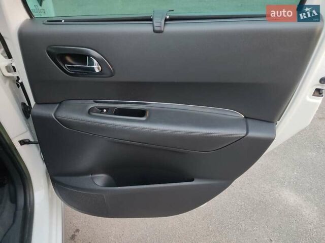 Белый Пежо 3008, объемом двигателя 2 л и пробегом 224 тыс. км за 10300 $, фото 38 на Automoto.ua