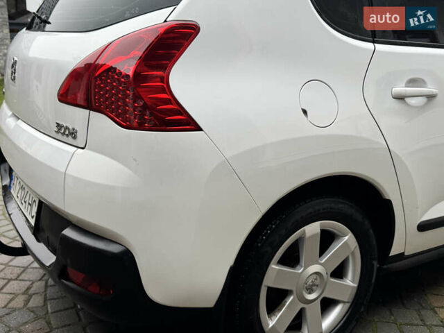 Білий Пежо 3008, об'ємом двигуна 1.6 л та пробігом 205 тис. км за 6750 $, фото 42 на Automoto.ua