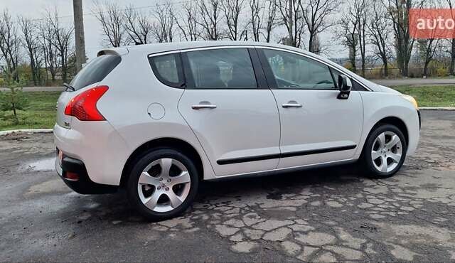 Белый Пежо 3008, объемом двигателя 1.6 л и пробегом 226 тыс. км за 8999 $, фото 111 на Automoto.ua