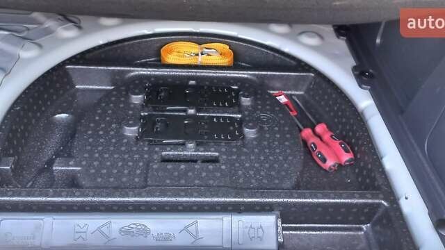 Белый Пежо 3008, объемом двигателя 1.56 л и пробегом 212 тыс. км за 10300 $, фото 17 на Automoto.ua