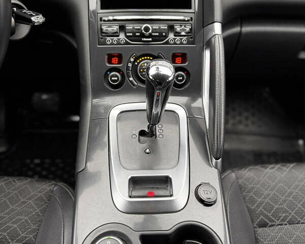 Белый Пежо 3008, объемом двигателя 1.6 л и пробегом 296 тыс. км за 7600 $, фото 32 на Automoto.ua