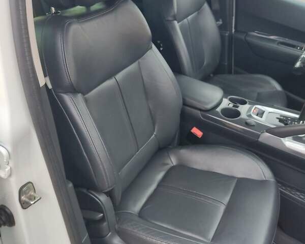 Белый Пежо 3008, объемом двигателя 2 л и пробегом 224 тыс. км за 10300 $, фото 32 на Automoto.ua
