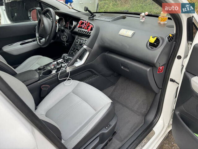 Білий Пежо 3008, об'ємом двигуна 2 л та пробігом 225 тис. км за 10200 $, фото 22 на Automoto.ua