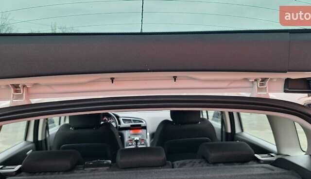 Белый Пежо 3008, объемом двигателя 1.6 л и пробегом 226 тыс. км за 8999 $, фото 19 на Automoto.ua