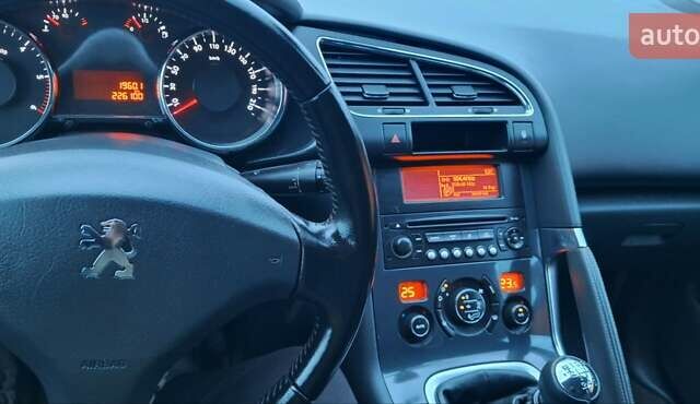 Белый Пежо 3008, объемом двигателя 1.6 л и пробегом 226 тыс. км за 8999 $, фото 125 на Automoto.ua