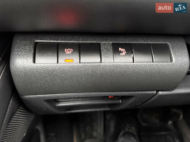 Белый Пежо 3008, объемом двигателя 1.6 л и пробегом 296 тыс. км за 7600 $, фото 31 на Automoto.ua