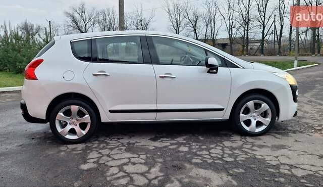 Белый Пежо 3008, объемом двигателя 1.6 л и пробегом 226 тыс. км за 8999 $, фото 112 на Automoto.ua