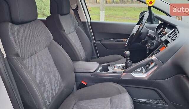 Белый Пежо 3008, объемом двигателя 1.6 л и пробегом 226 тыс. км за 8999 $, фото 64 на Automoto.ua