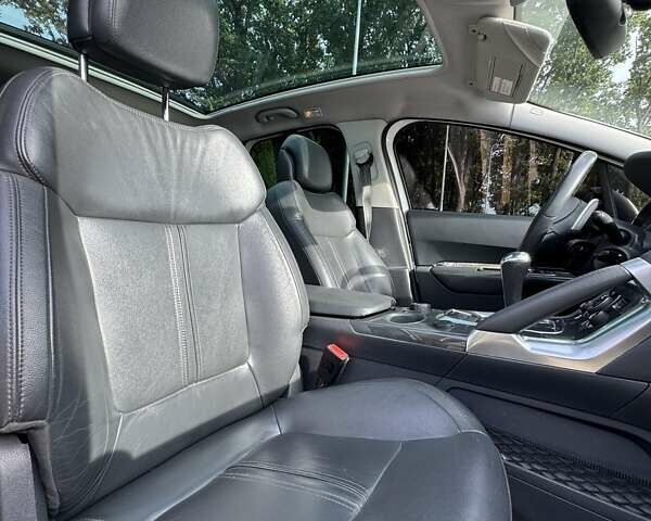 Білий Пежо 3008, об'ємом двигуна 1.56 л та пробігом 177 тис. км за 9800 $, фото 17 на Automoto.ua