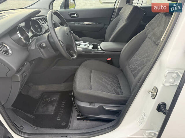 Білий Пежо 3008, об'ємом двигуна 1.6 л та пробігом 158 тис. км за 8350 $, фото 13 на Automoto.ua