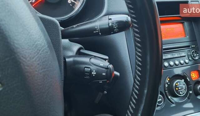 Белый Пежо 3008, объемом двигателя 1.6 л и пробегом 226 тыс. км за 8999 $, фото 121 на Automoto.ua