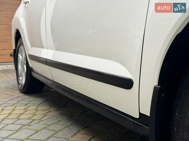 Білий Пежо 3008, об'ємом двигуна 1.6 л та пробігом 205 тис. км за 6750 $, фото 49 на Automoto.ua