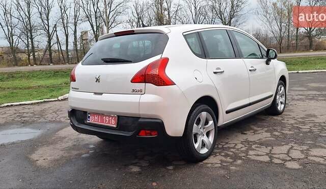 Белый Пежо 3008, объемом двигателя 1.6 л и пробегом 226 тыс. км за 8999 $, фото 5 на Automoto.ua