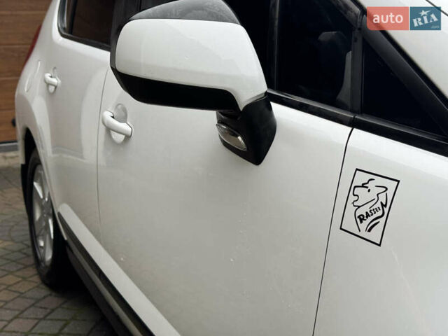 Білий Пежо 3008, об'ємом двигуна 1.6 л та пробігом 205 тис. км за 6750 $, фото 47 на Automoto.ua