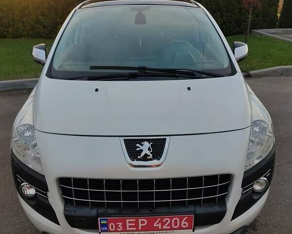 Белый Пежо 3008, объемом двигателя 2 л и пробегом 224 тыс. км за 10300 $, фото 19 на Automoto.ua