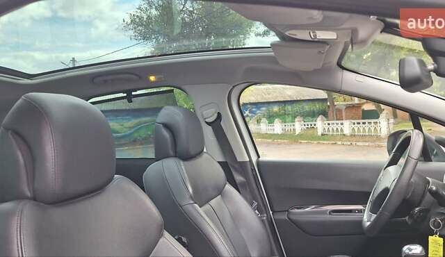 Білий Пежо 3008, об'ємом двигуна 2 л та пробігом 193 тис. км за 11900 $, фото 75 на Automoto.ua