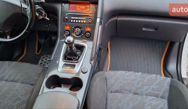 Белый Пежо 3008, объемом двигателя 1.6 л и пробегом 226 тыс. км за 8999 $, фото 80 на Automoto.ua